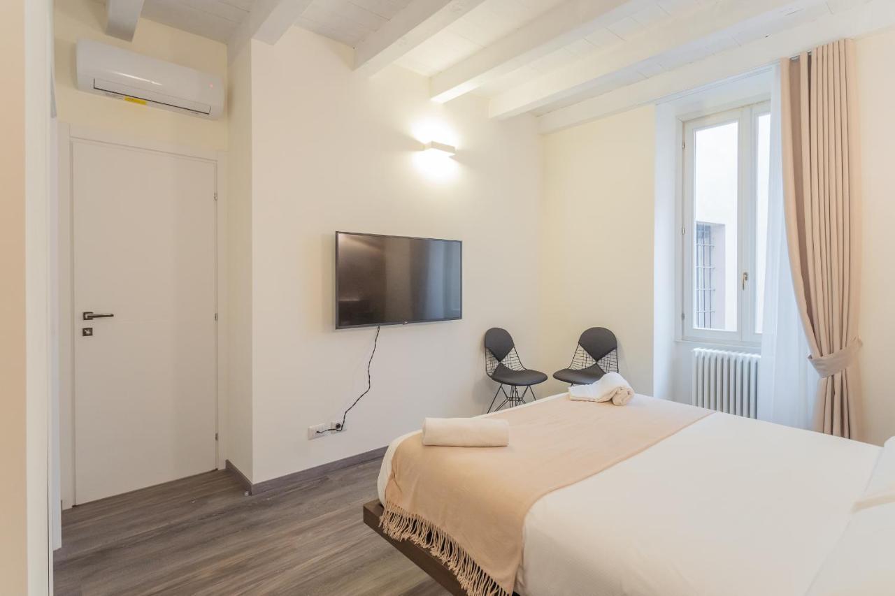 Modern & Stylish Apartment In Como City By Rent All كومو المظهر الخارجي الصورة